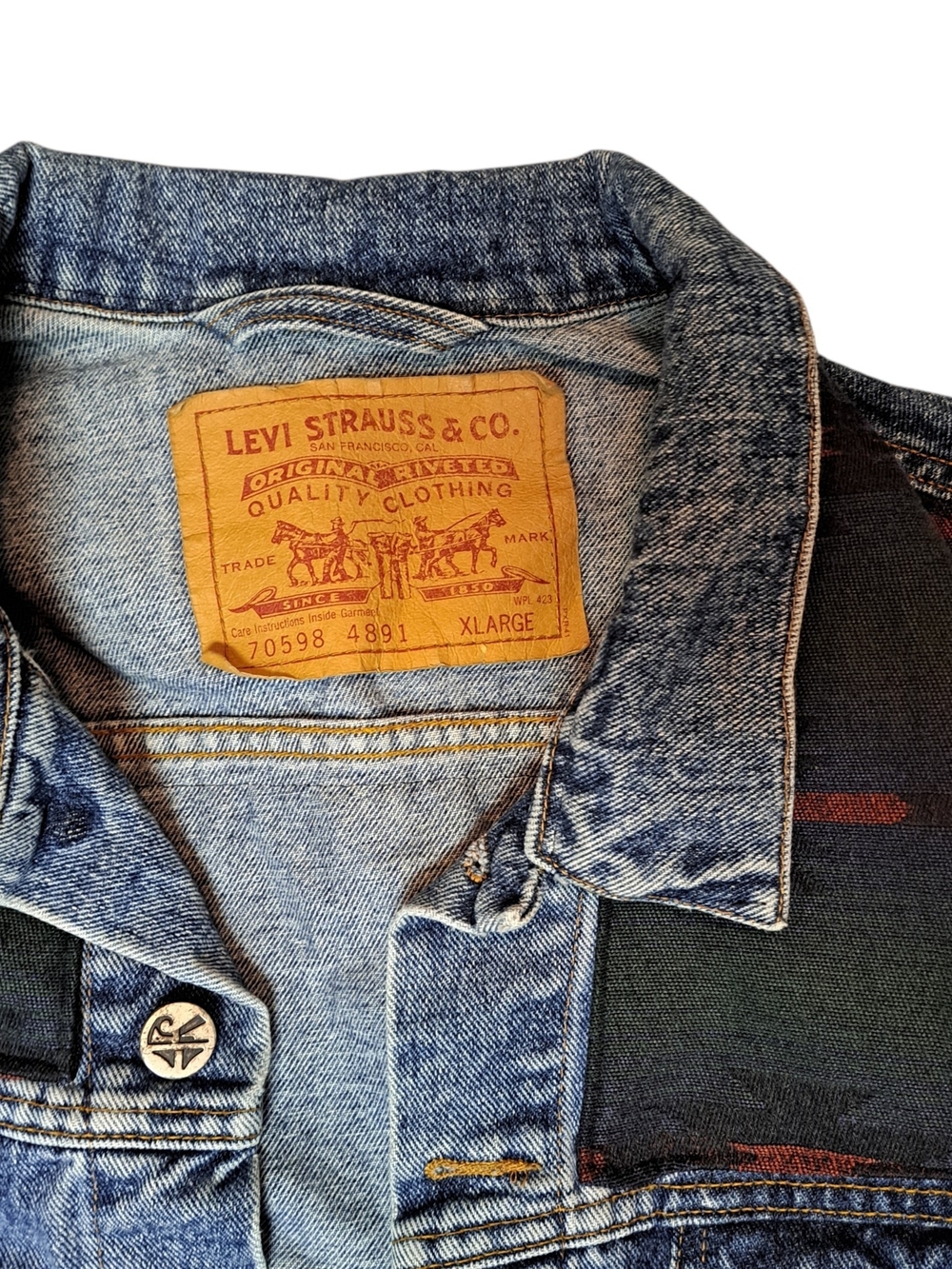 Levi’s Vintage XL Denim Trucker Jacket Southwestern Aztec Fabric Panels 70598 - Picture 2 of 14
